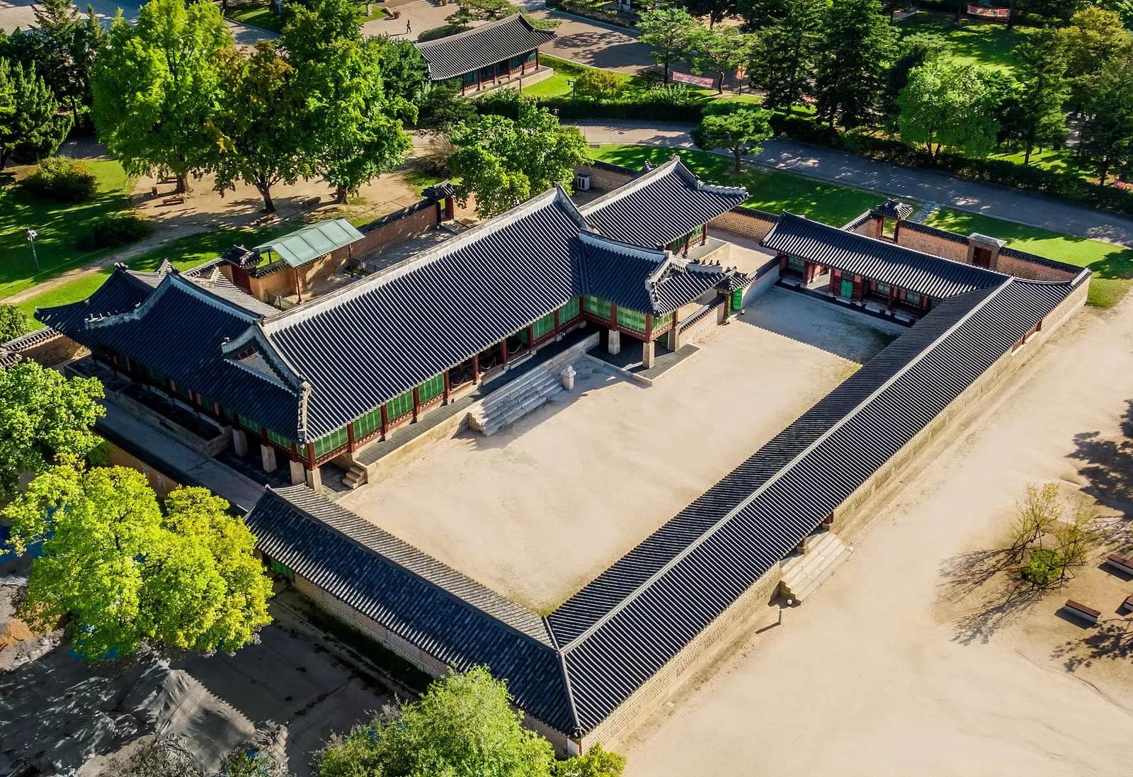Jagyeongjeon Hall at Gyeongbokgung, the queen dowager's residence, with its decorated boundary wall